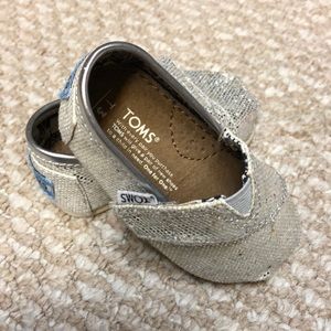 Infant silver sparkle Toms